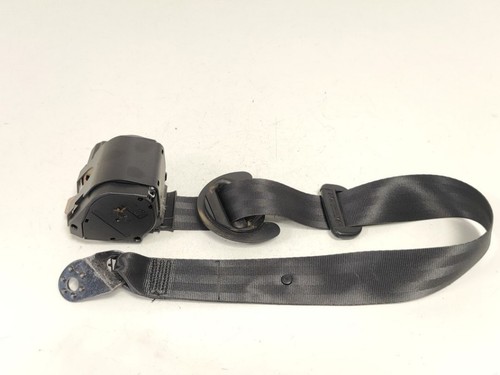 Sicherheitsgurt links hinten - links,